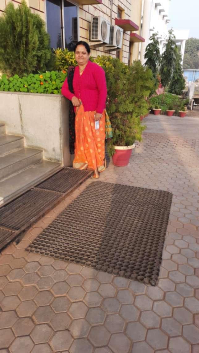 Mathematics, Class 9th/ 10th Tuition, Class 11th/ 12th Tuition, Middle Class (6th -8th) Tuition, Physics; Exp: More than 5 year