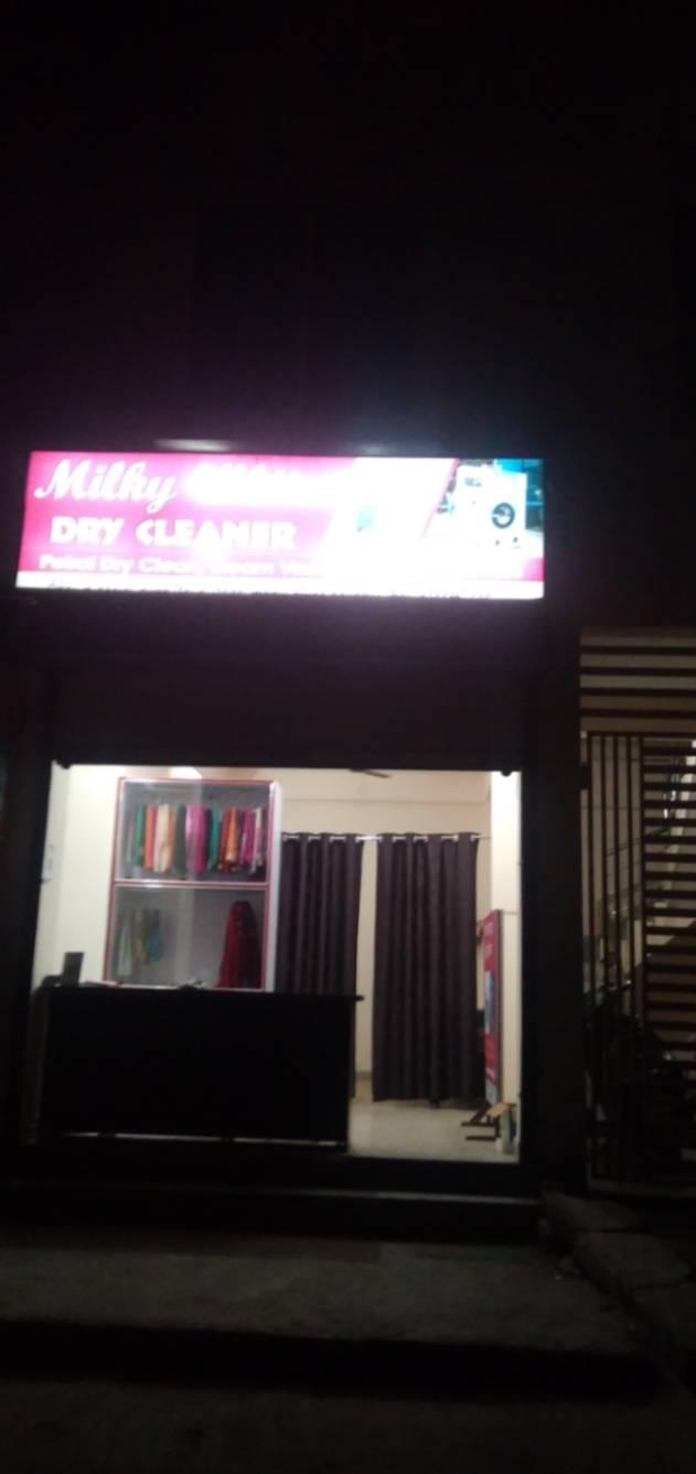 Laundry services; Exp: More than 15 year