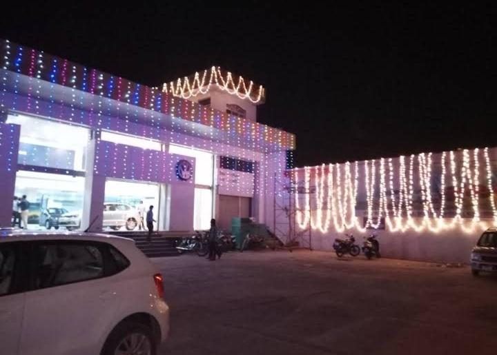 Used Car/ Scooter/ Motorcycle Dealers; Exp: More than 10 year