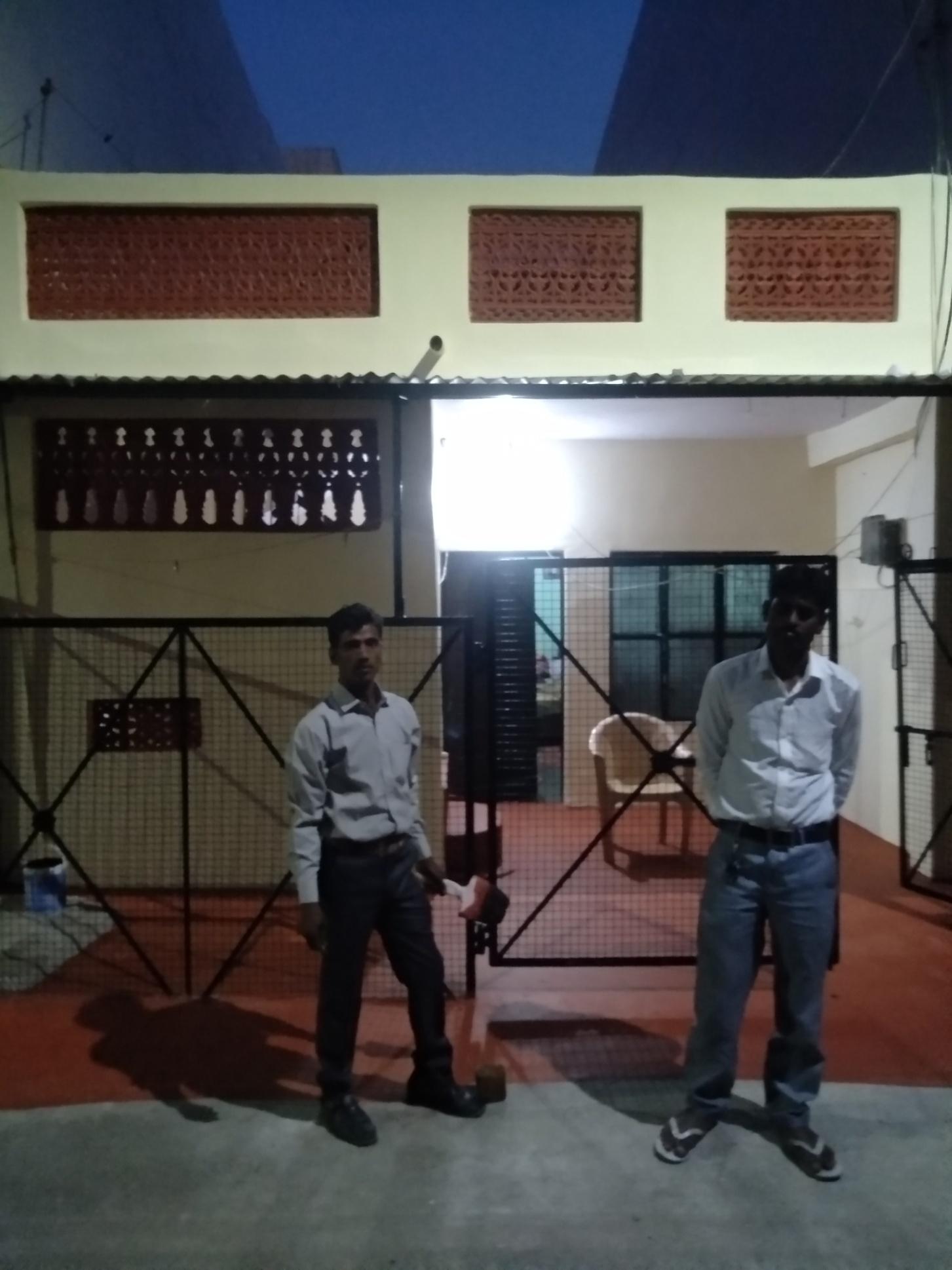 Painting/ White washing; Exp: More than 10 year