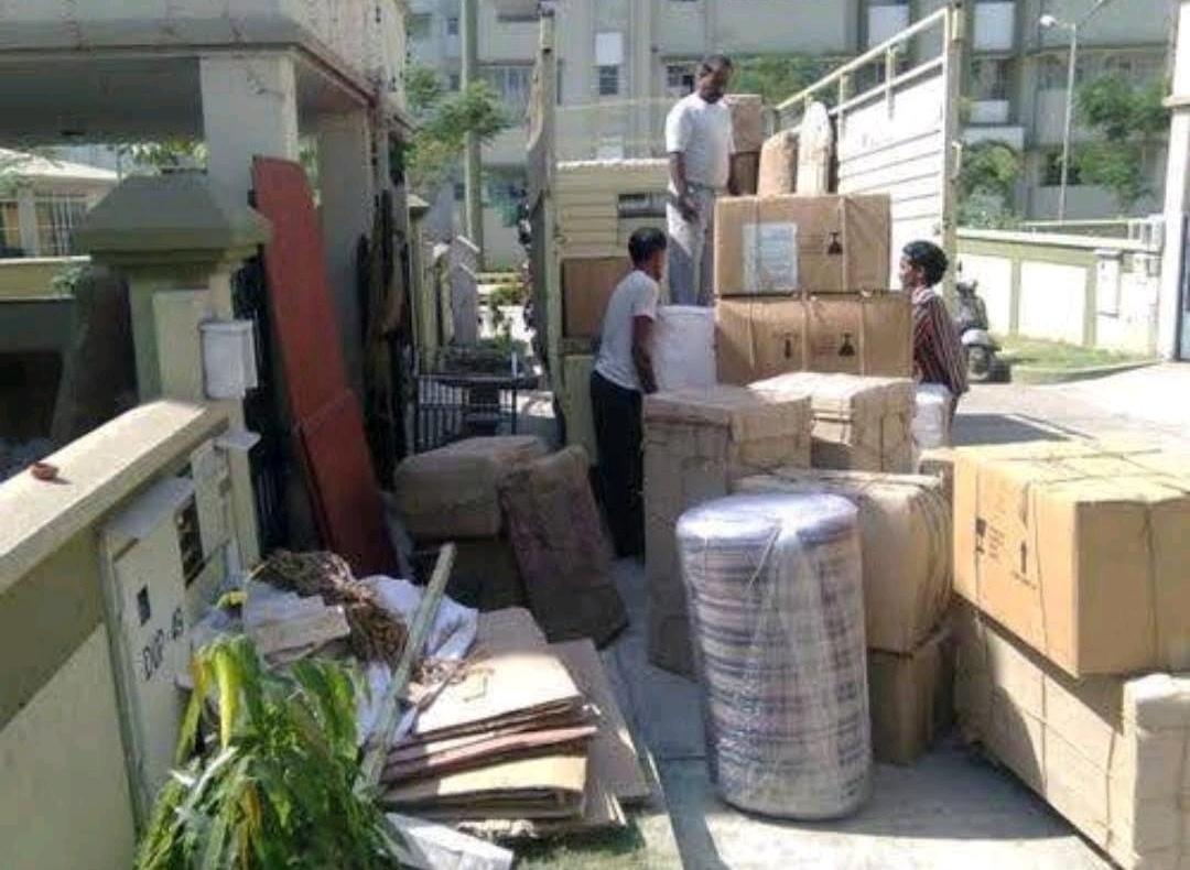 Movers/ Packers; Exp: More than 5 year