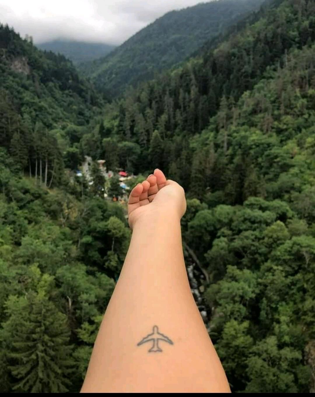 Travel service; Exp: More than 5 year