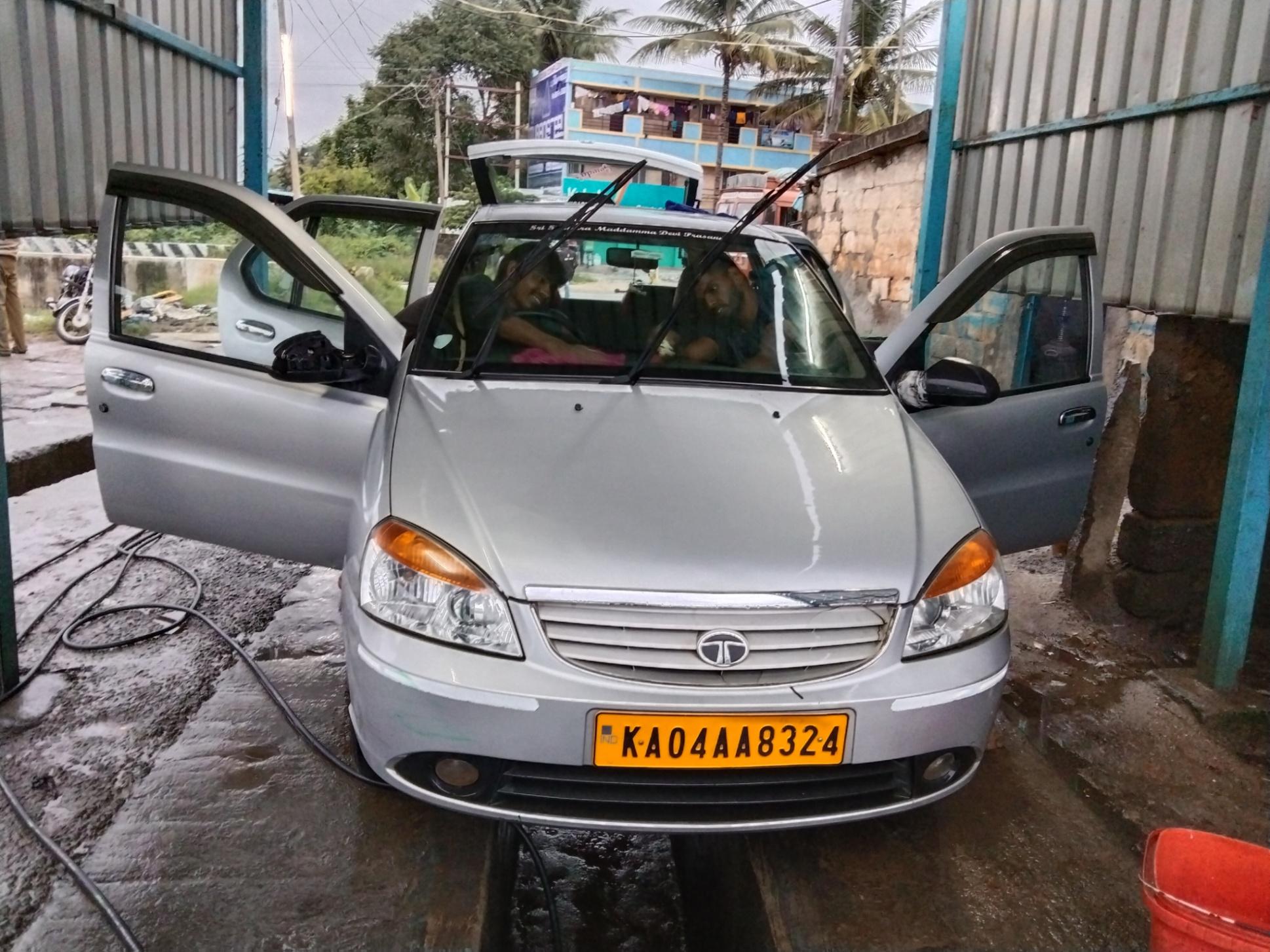 Travel service; Exp: More than 5 year