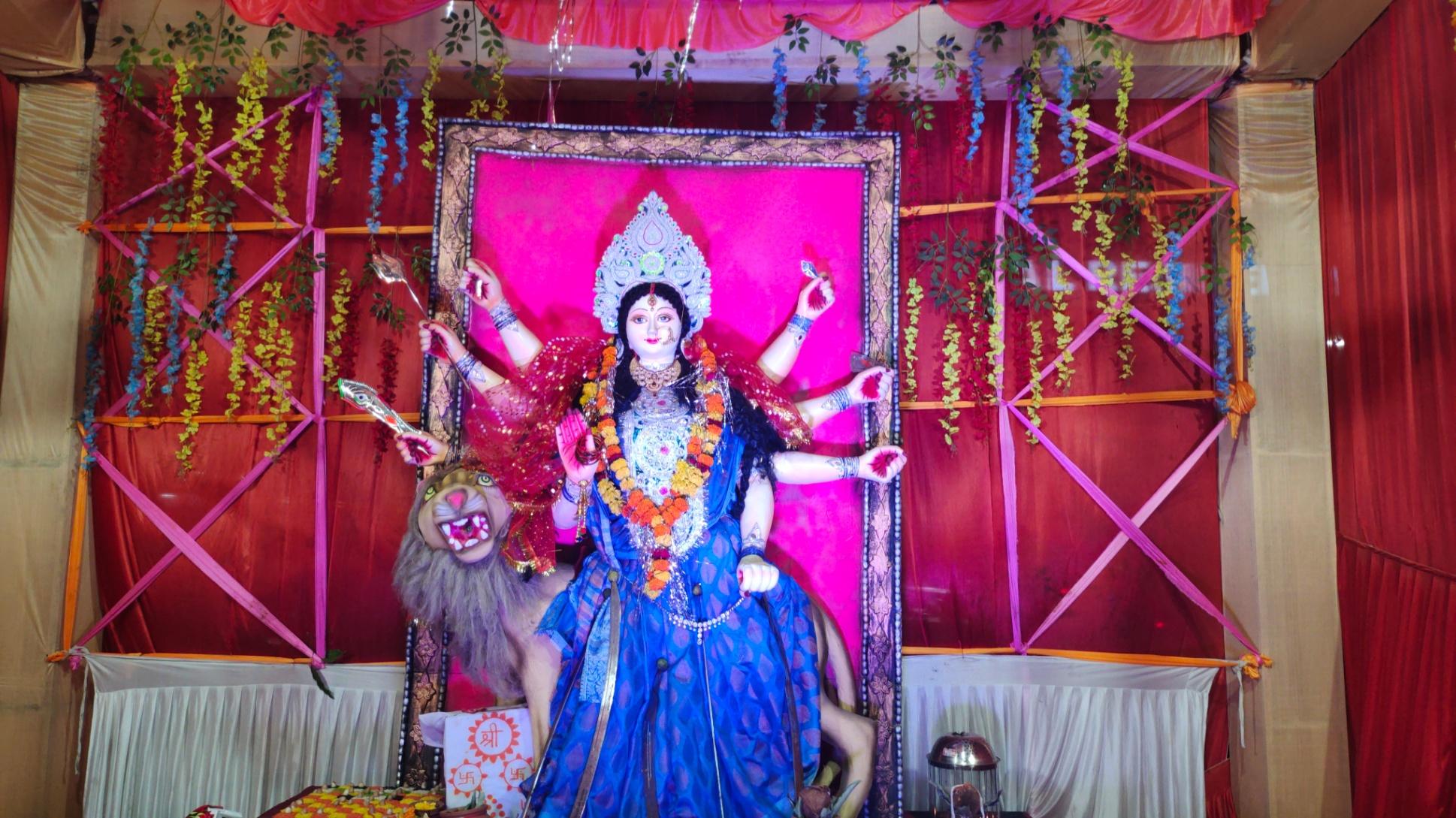 Maa ki Singh pe swari, Gate 01 Minal Bhopal 