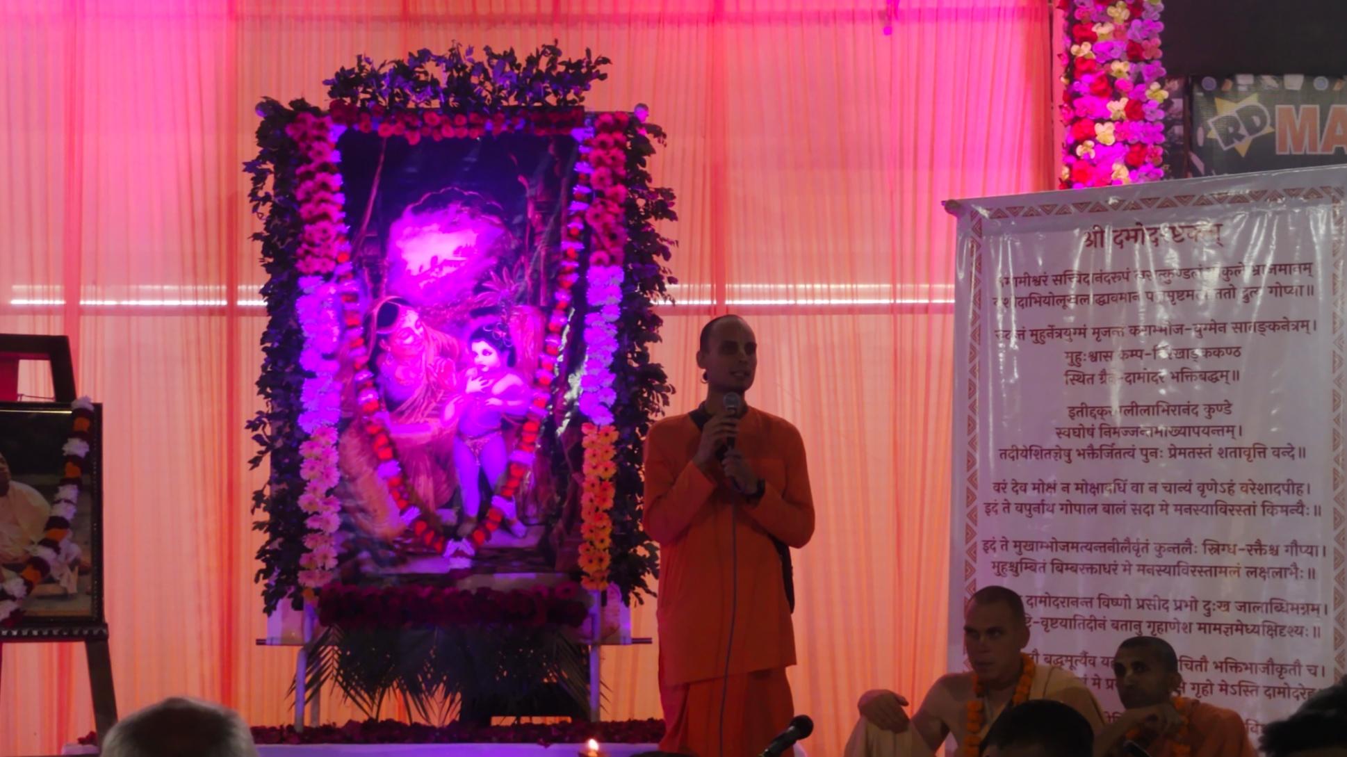 Deep Daan @ Minal by Iskcon Bhopal 