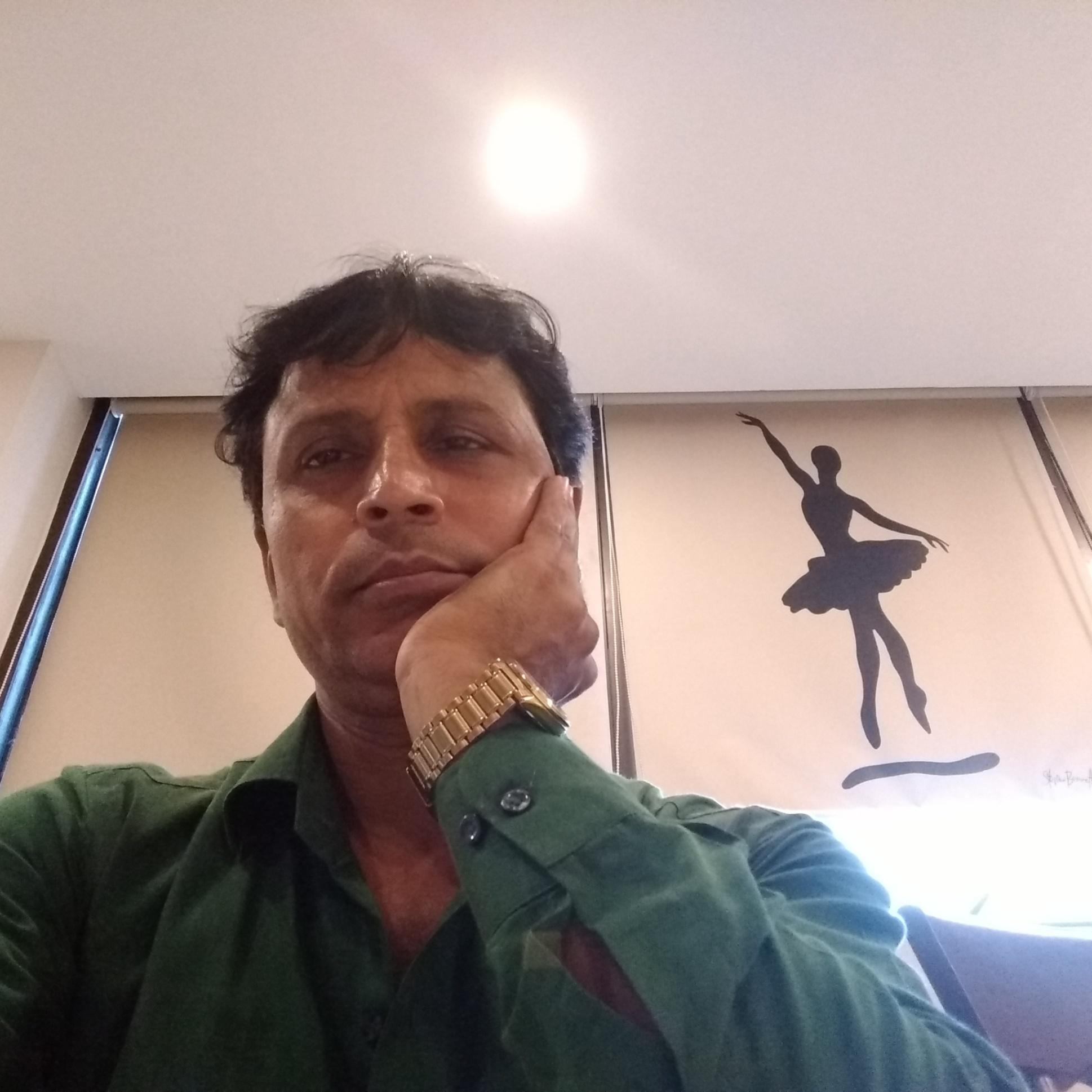 Dutch, Portuguese, Spanish and Japanese classes 