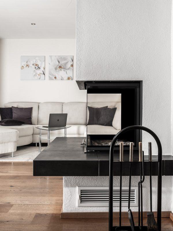 Interior design/ decoration; Exp: More than 10 year