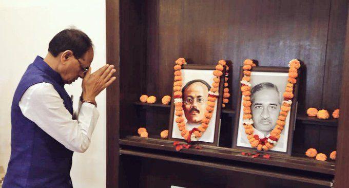 Tribute to former CM Shri Virendra Kumar Sakhalecha on his birth anniversary