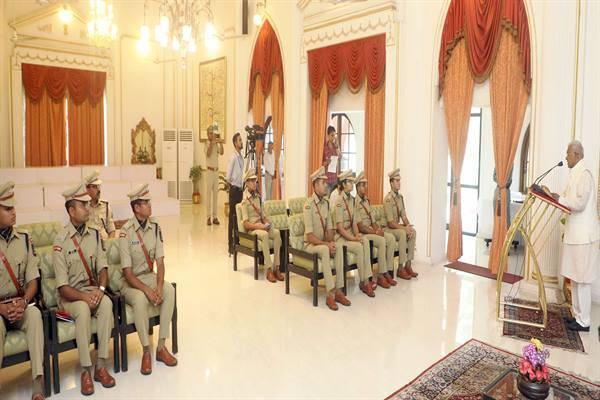 Police service is the test of trust of common citizens: Governor Shri Patel