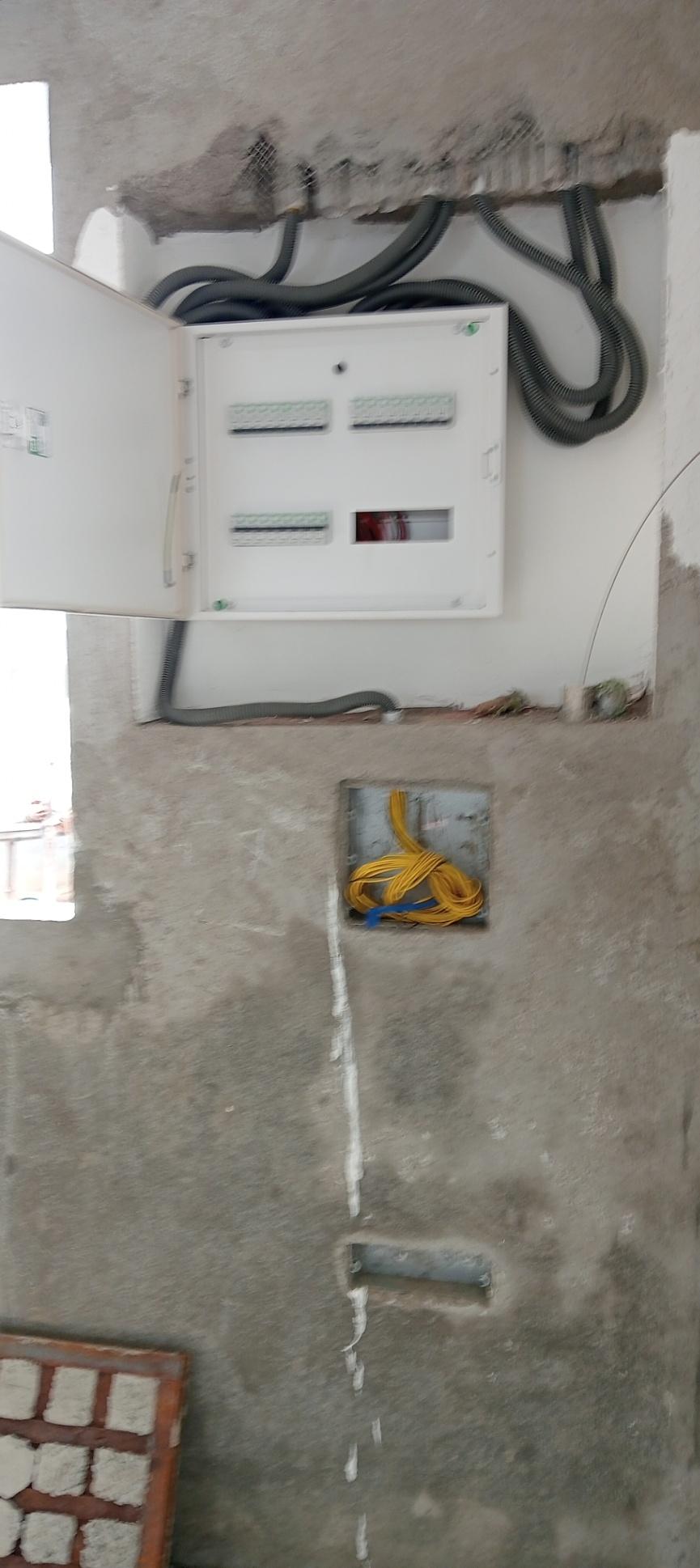 Electrician; Exp: More than 10 year