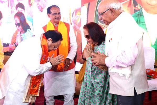 CM Shri Chouhan listened to the Prime Ministers Mann Ki Baat programme