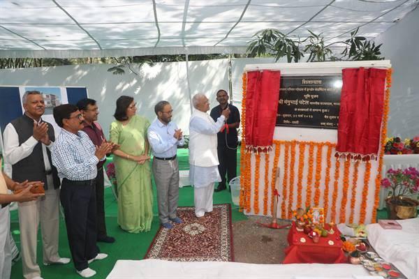 Governor Shri Patel performs Bhoomi Pujan of Badminton Court at Raj Bhavan
