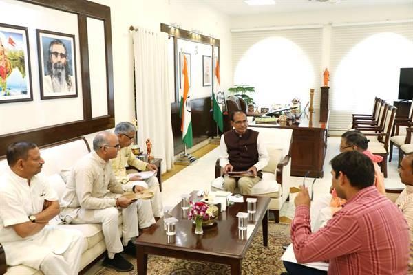 CM Shri Chouhan called on by delegation of Shiksha Bharti