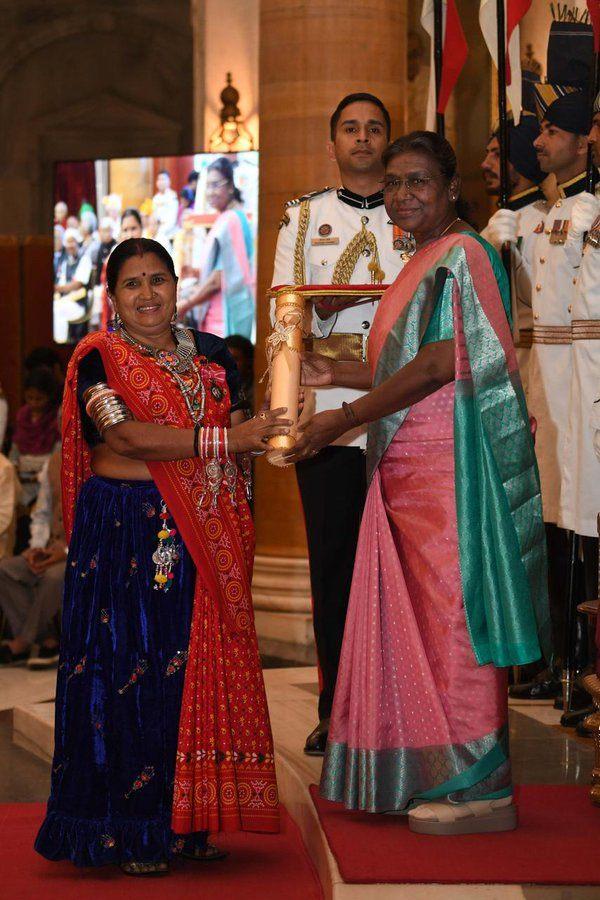 Jhabua's popular artist sister Shanti Parmar ji's 'Padma Shri' award.