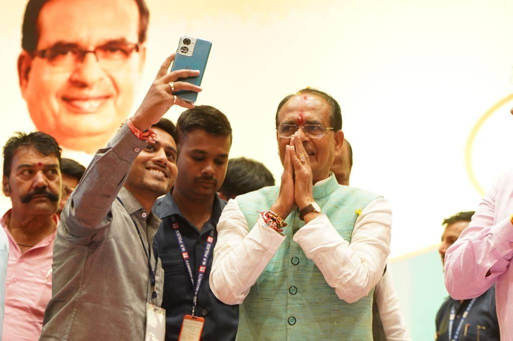 Decision to open medical college on the land of Ratlam