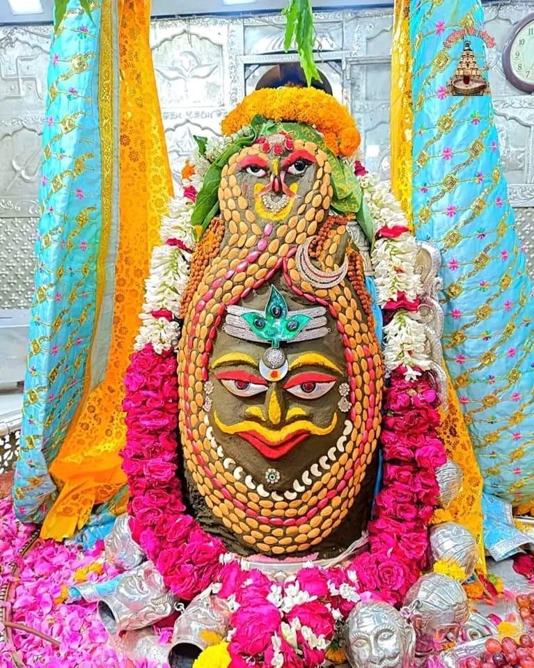 Shree Mahakaleshwar jyotirlinga Sandhya Aarti Darsan, April -24- 2023