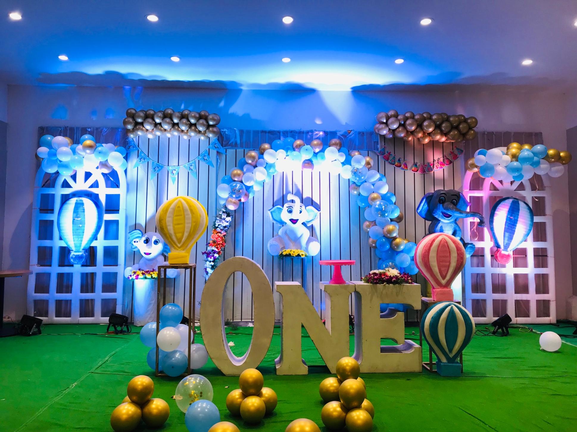 Themed Decorations PLAN TRUST EXECUTE