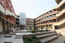 Top Engineering Colleges In India 