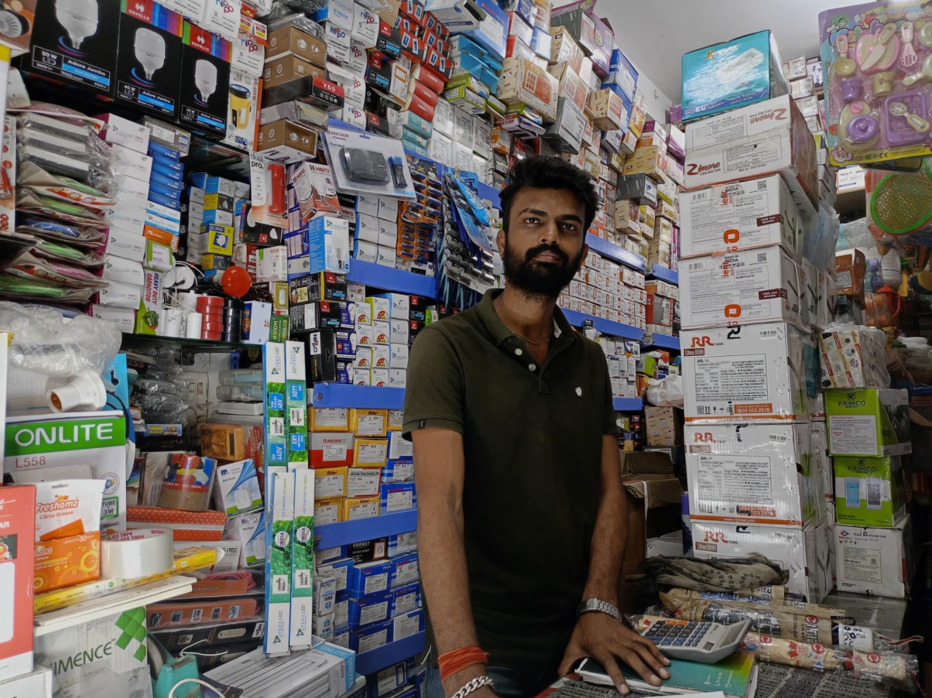 Electrician, Plumber; Exp: More than 5 year