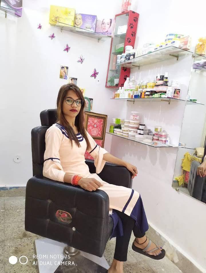 MEHAK BEAUTY PARLOUR & TRAINING CENTER 