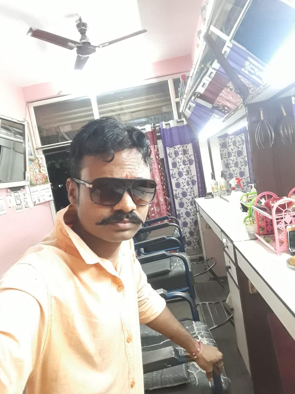 Shri Sai Gents Salon