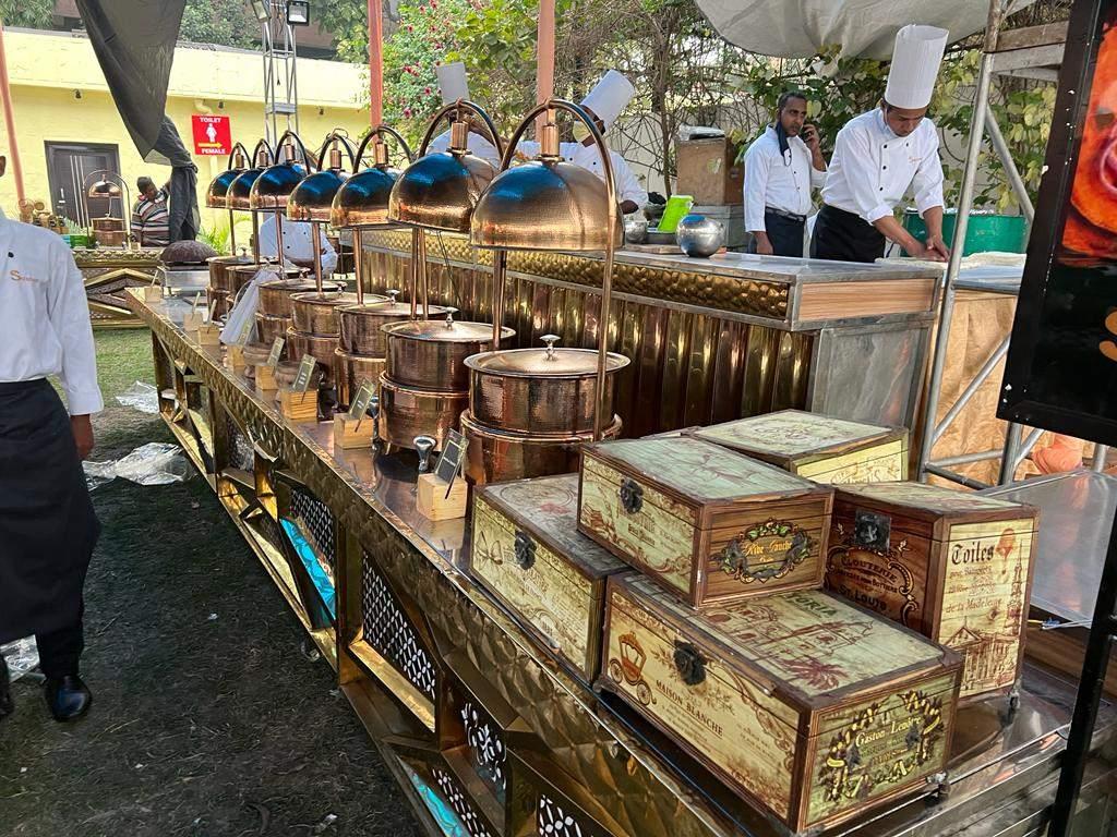 Corporate Catering, Wedding Catering; Exp: More than 15 year