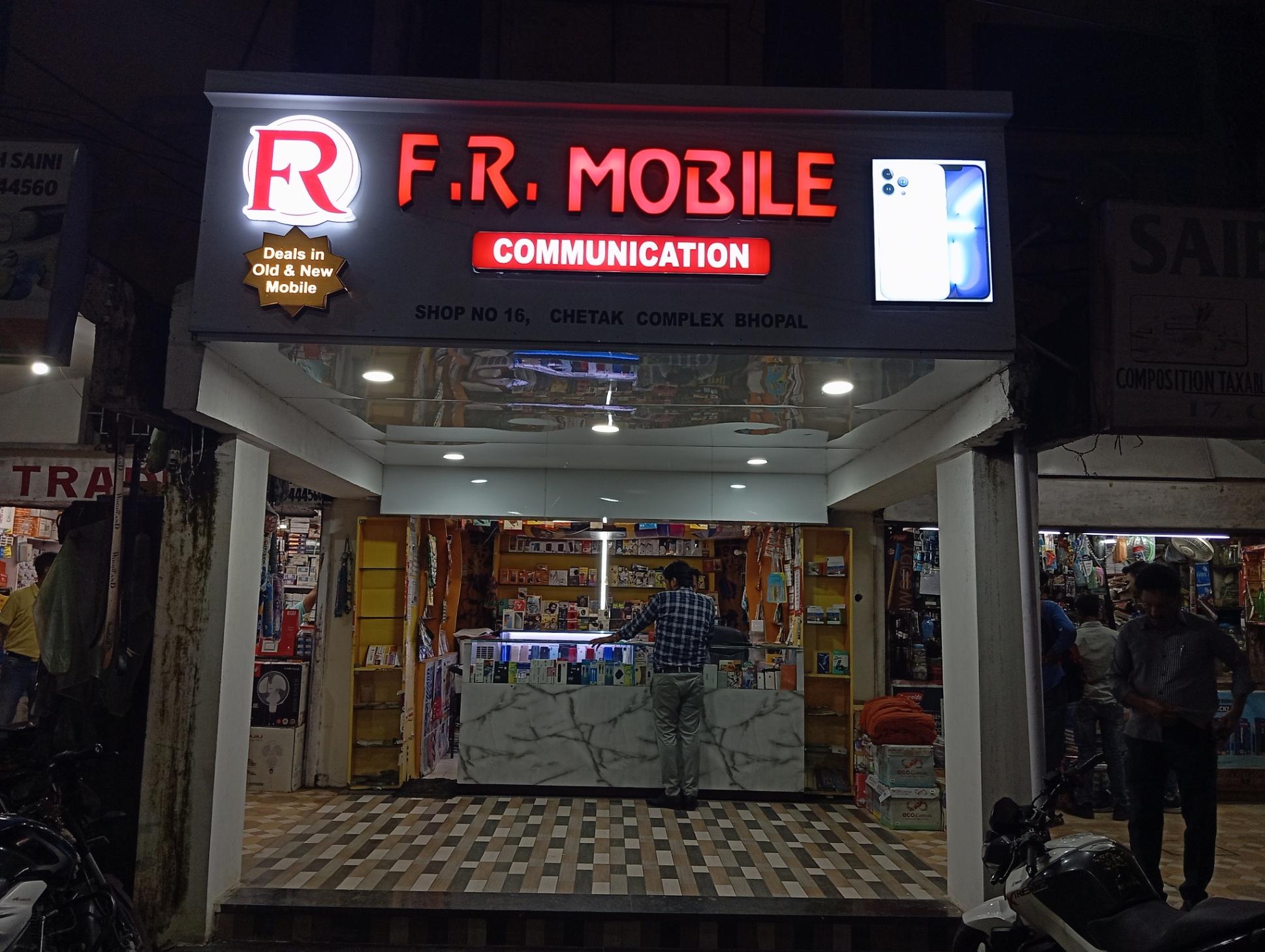 Mobile/ Computer/ Electronics repair; Exp: More than 10 year