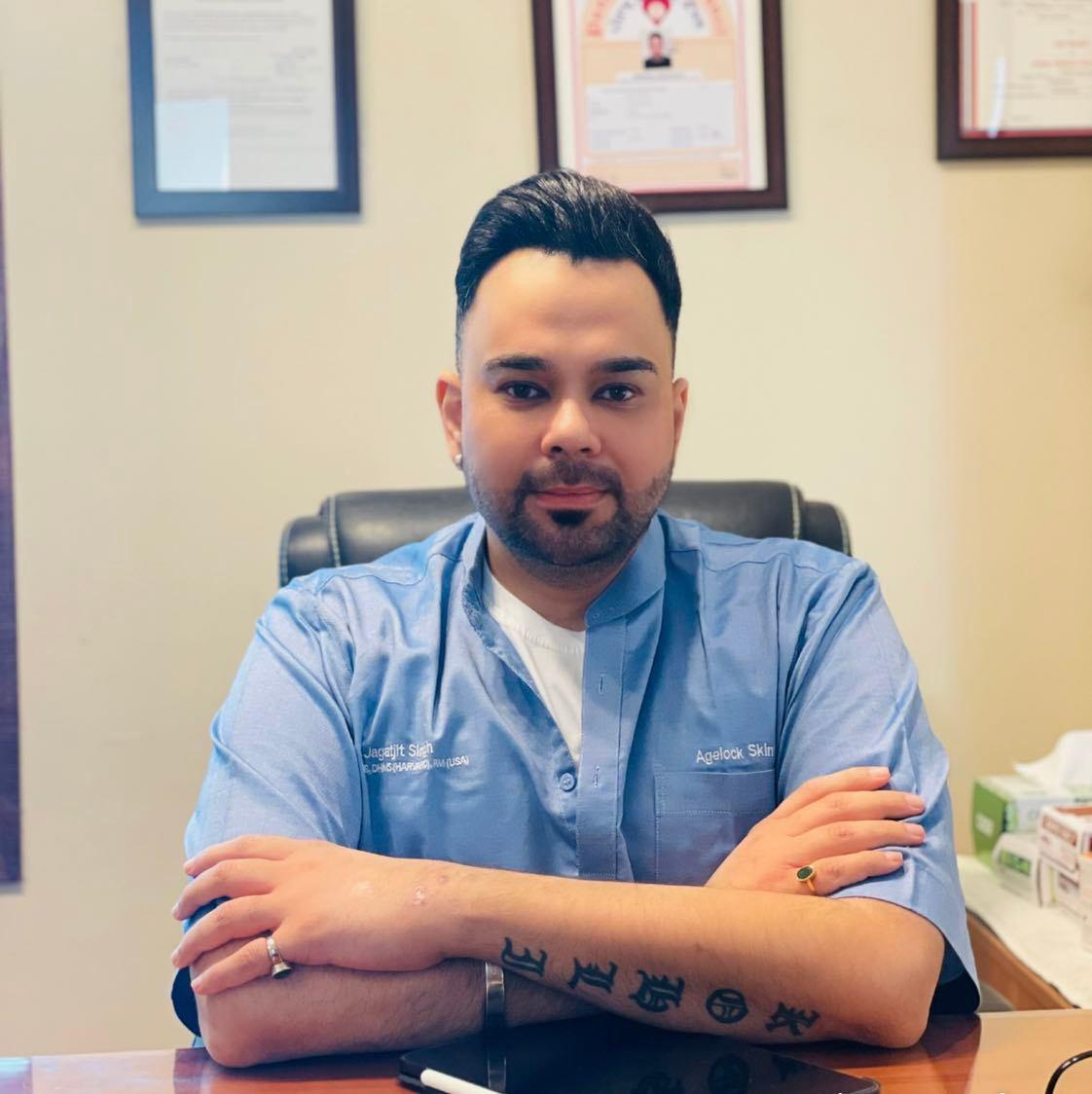 Botox Treatment, Dermatalogy, Hair Transplant; Exp: More than 10 year