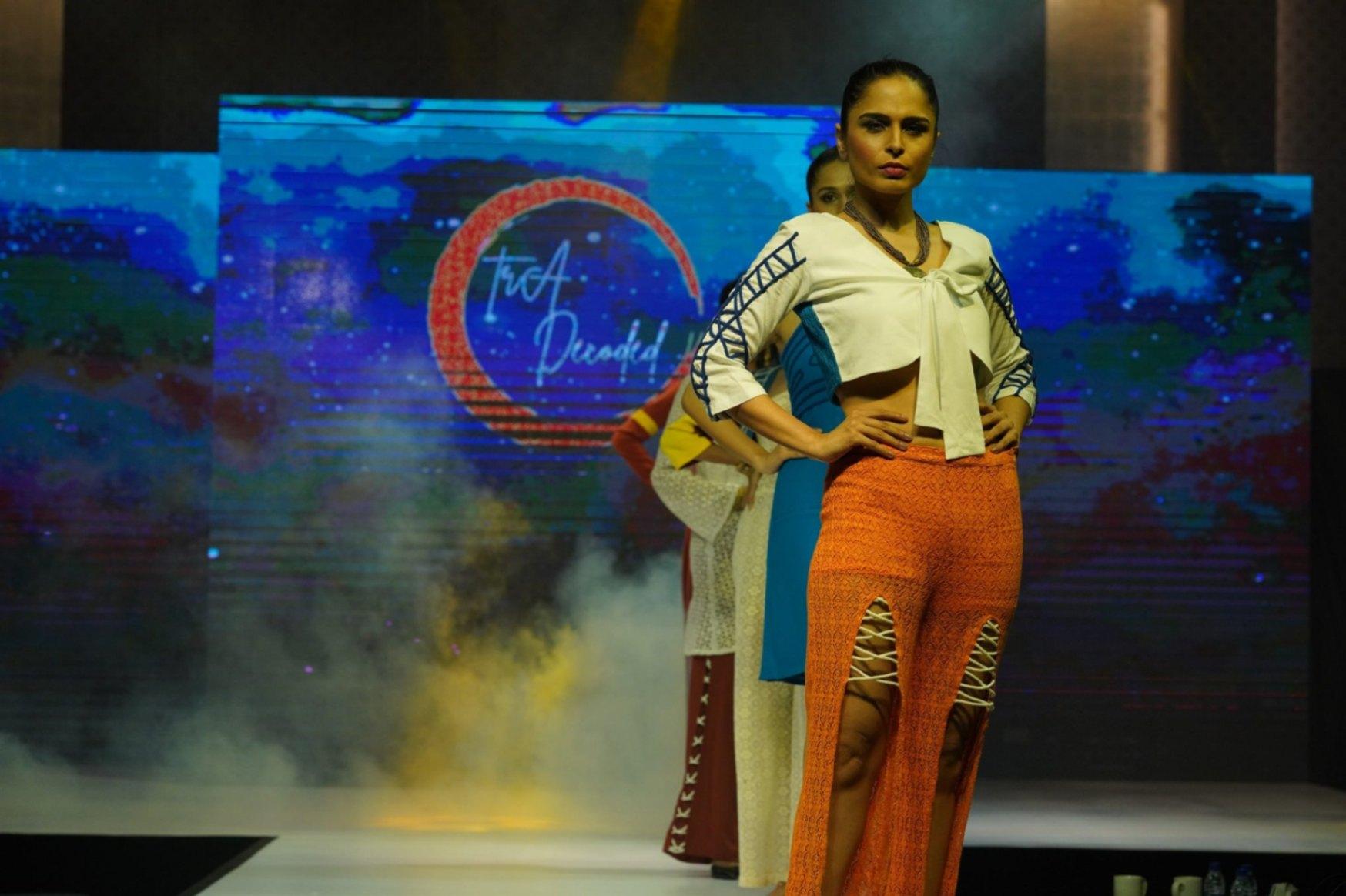 DIPLOMA FASHION DESIGNING COURSE FEES 