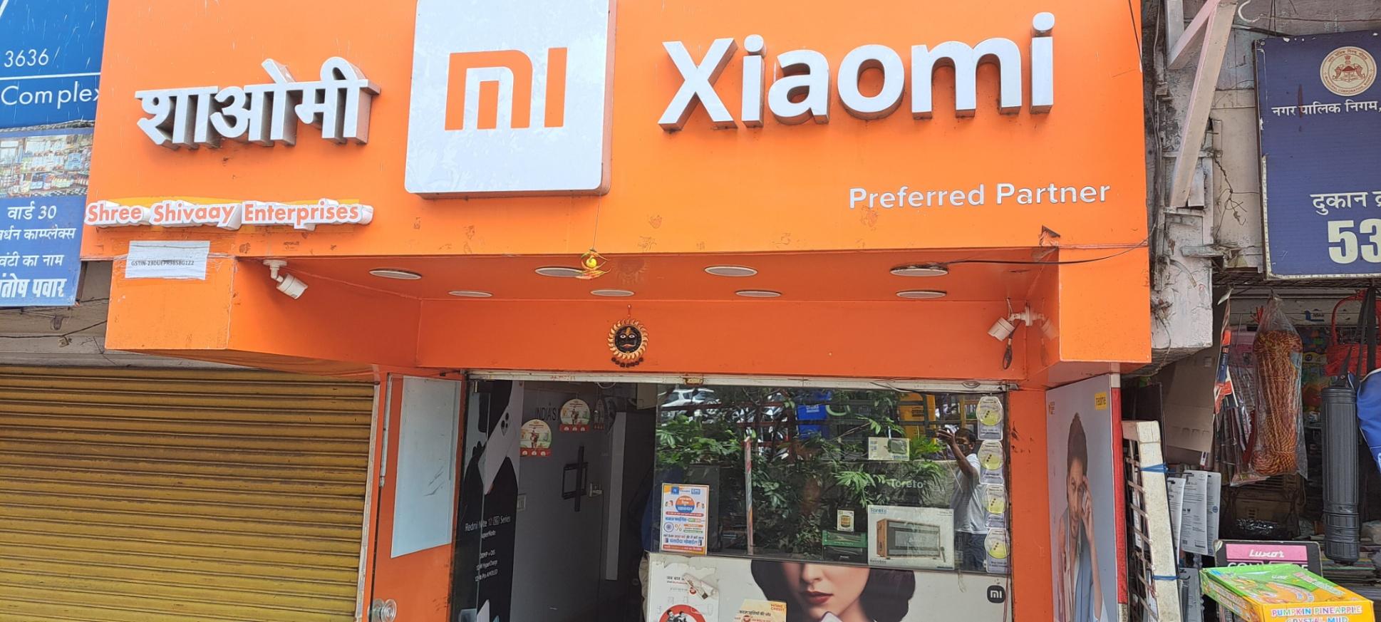 Cell Phones, Cell Phones Accessories, Headphones & Earbuds on sale