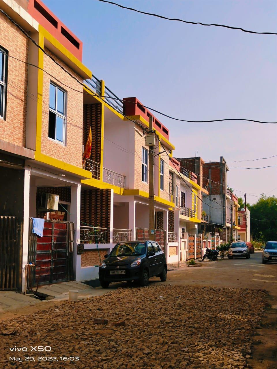 2 bhk 3bhk houses are available lucknow  start at 21 Lakh contact us 7398949991