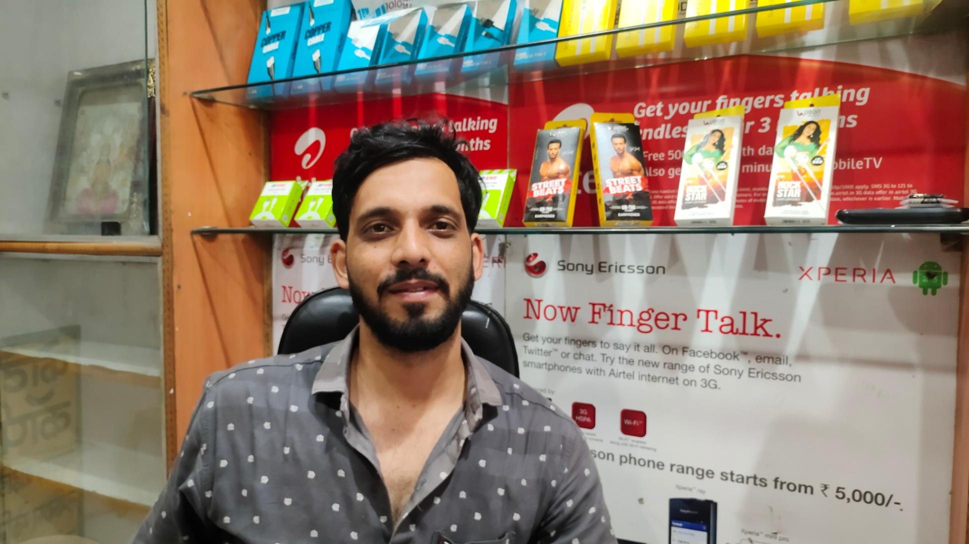 Mobile/ Computer/ Electronics repair; Exp: 3 year