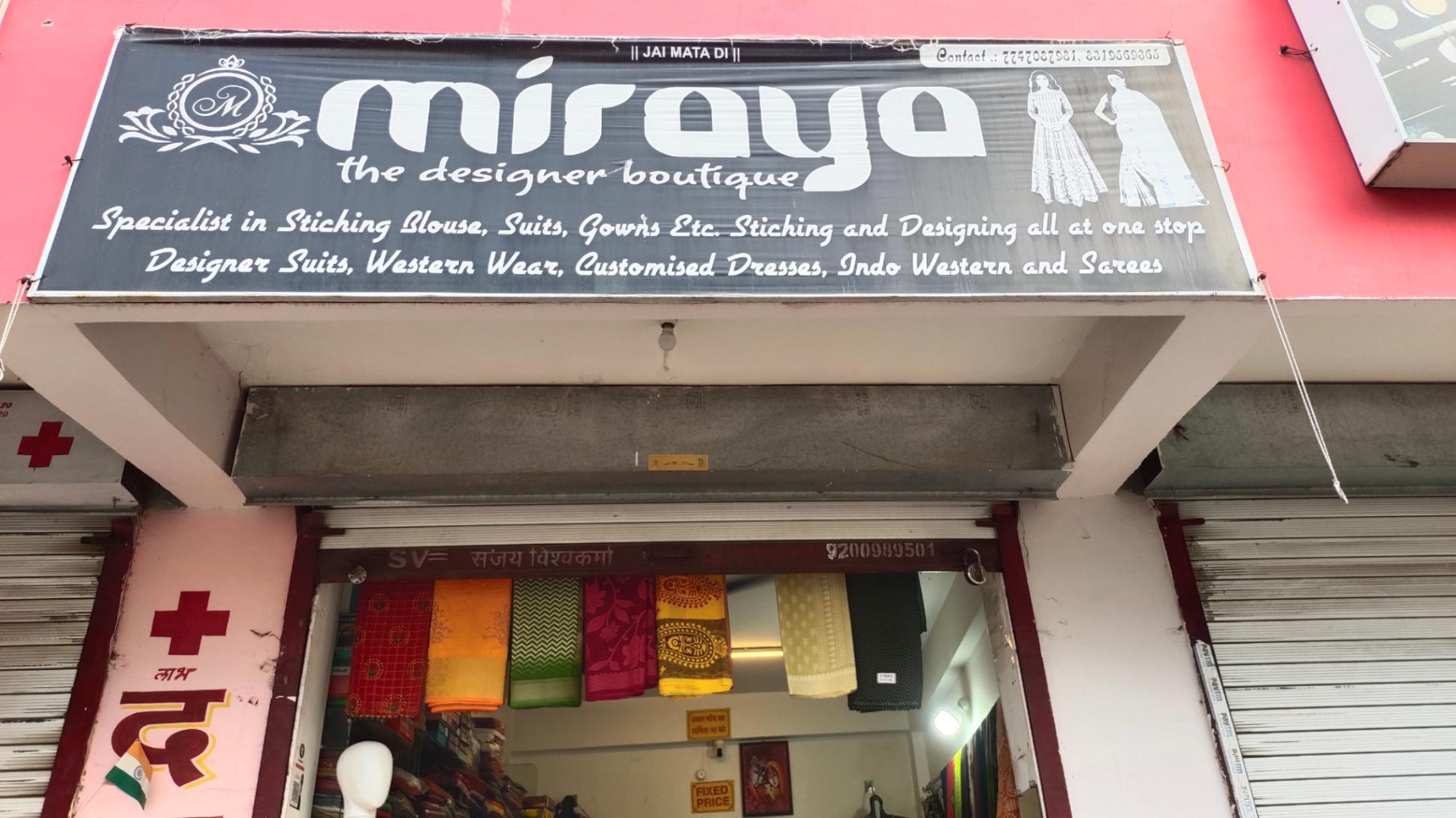 Sari, Salwar Kurta, Ghagra Choli, Dress sets, Other traditional costume on sale