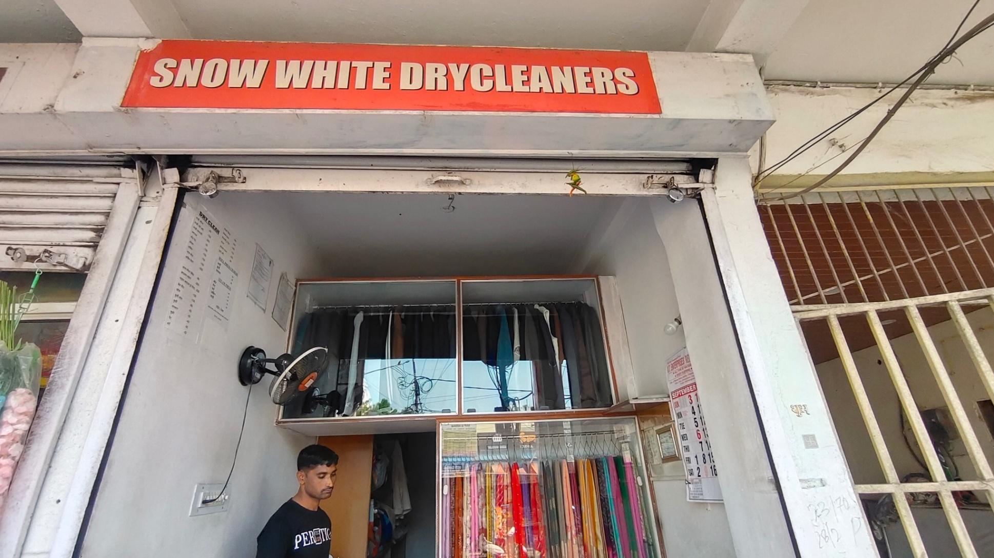 Laundry services; Exp: More than 15 year