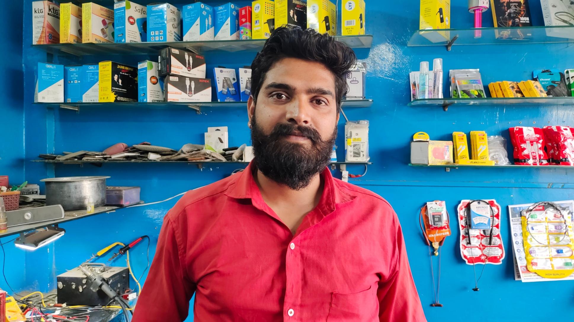 Camera Repair, Mobile/ Computer/ Electronics repair; Exp: More than 15 year