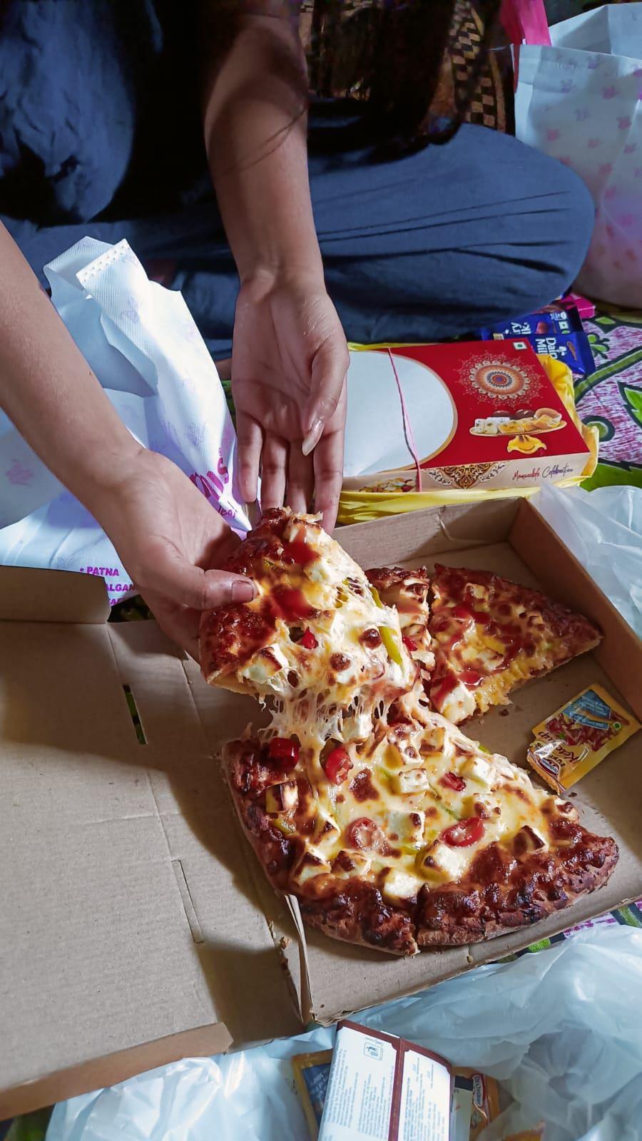 Bakery, Pizzeria, Restaurants