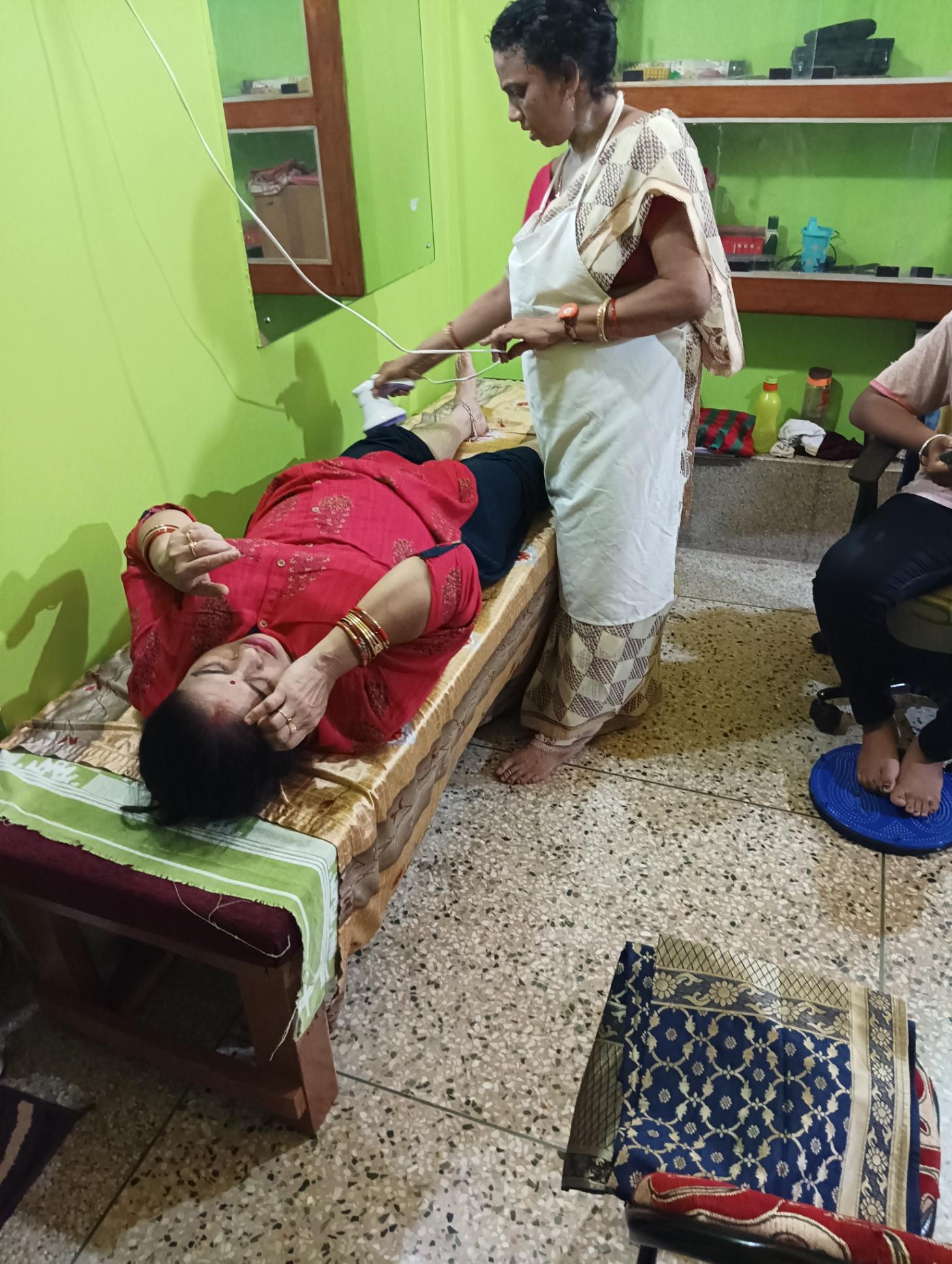 Acupressure Therapy, Alternative Therapy/ Medicine; Exp: More than 15 year