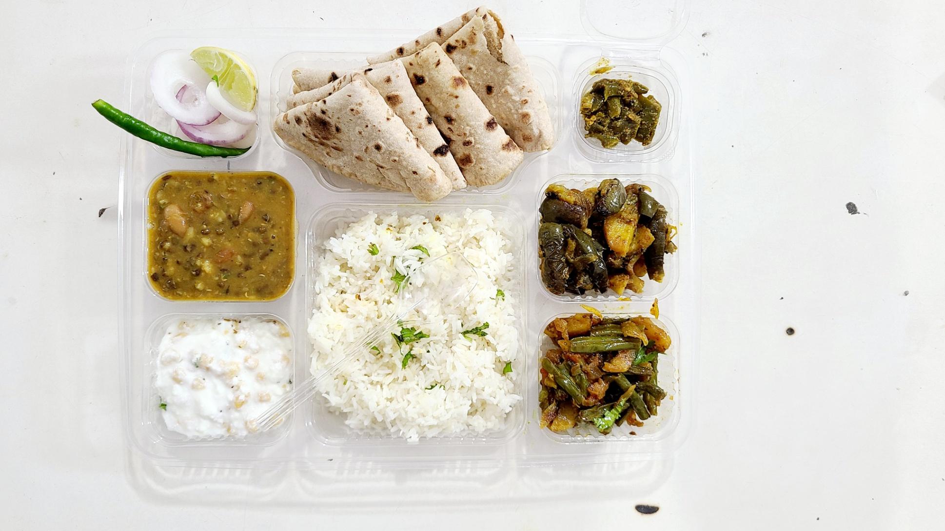 Thaali, Restaurants