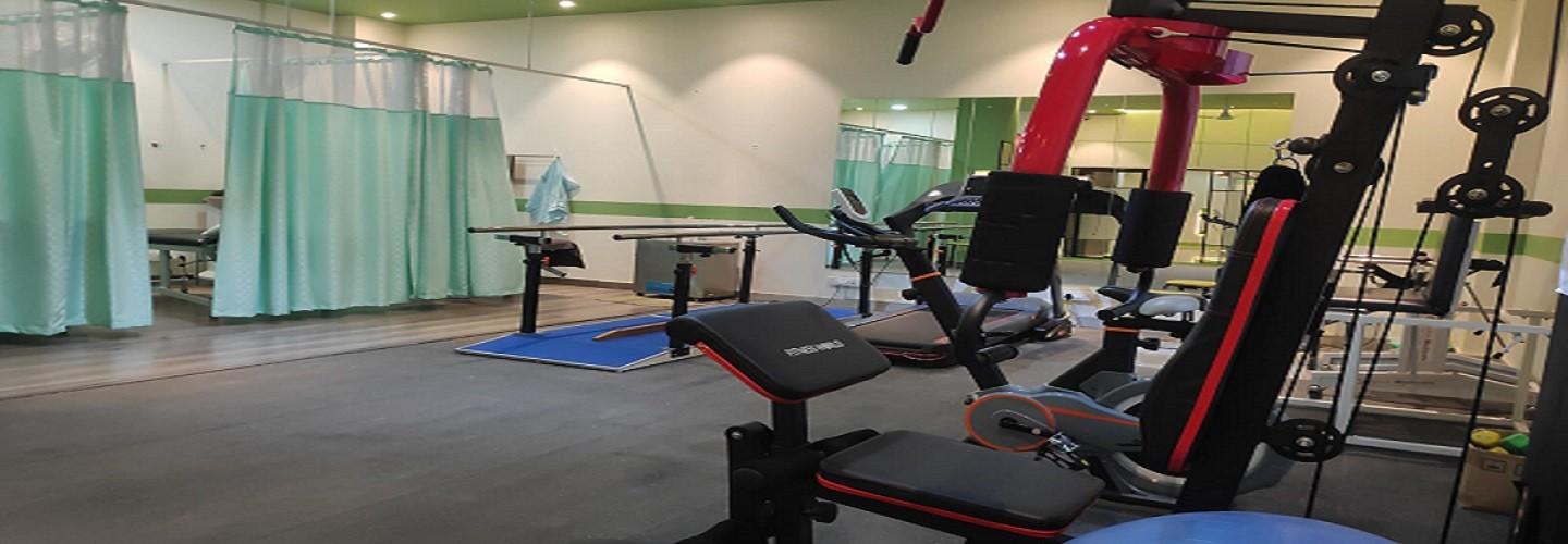 Physiotherapist, Chiropractor