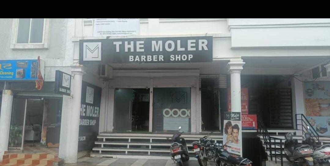 Salons/ Spas; Exp: More than 5 year