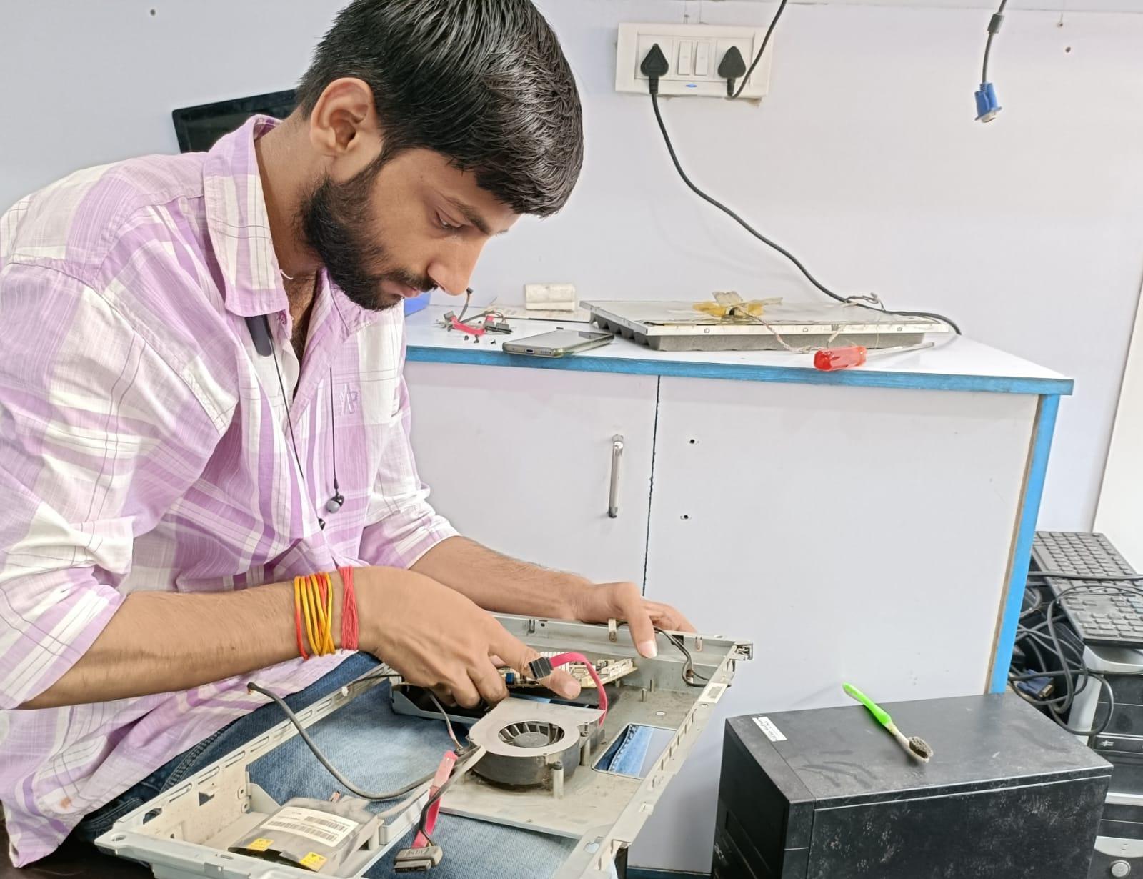 CCTV Installation/ Repair; Exp: More than 15 year