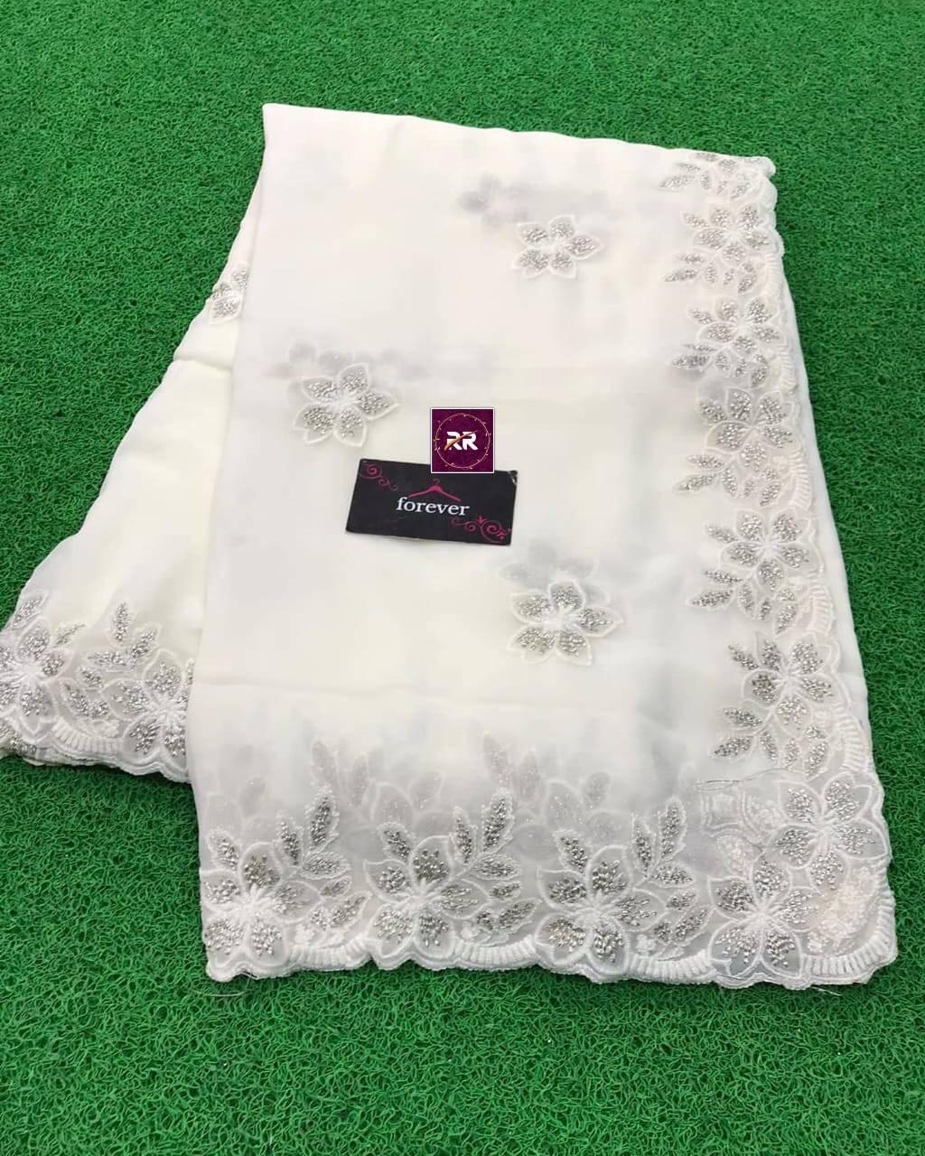 Viral designer sarees in affordable price