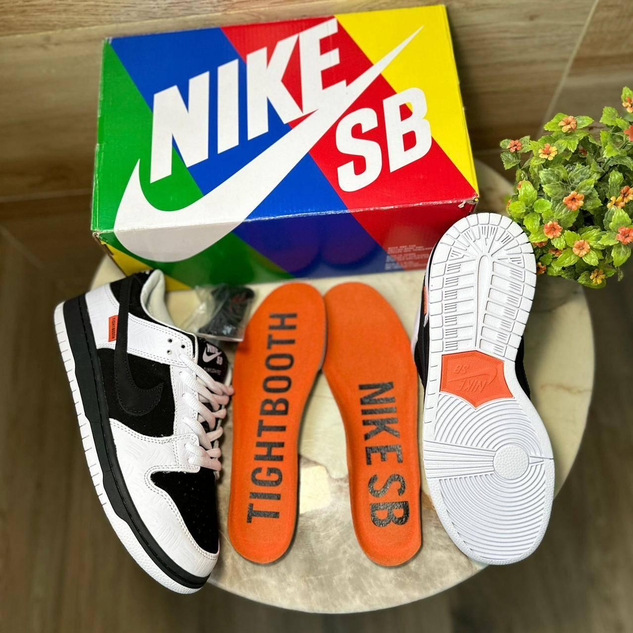 Athletic Shoes & Sneakers, Boots, Casual Shoes, Flip-Flops, Shoe Care & Accessories on sale