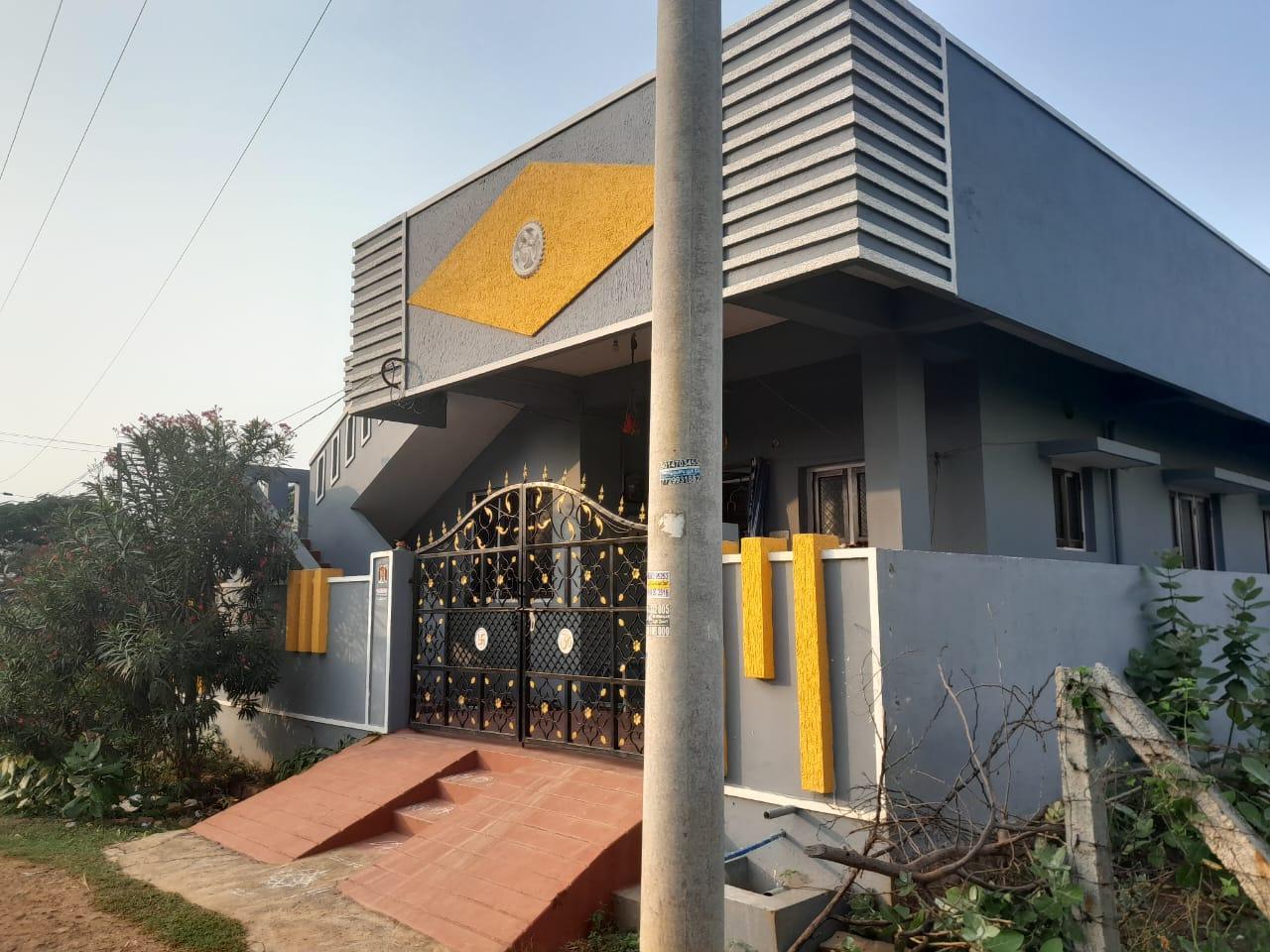 Interior design/ decoration; Exp: 2 year