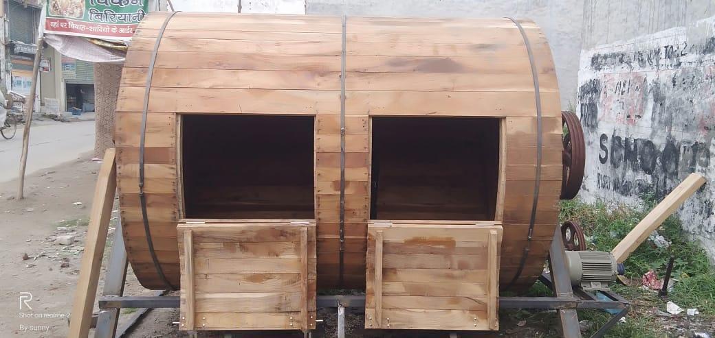 Carpenter; Exp: More than 15 year