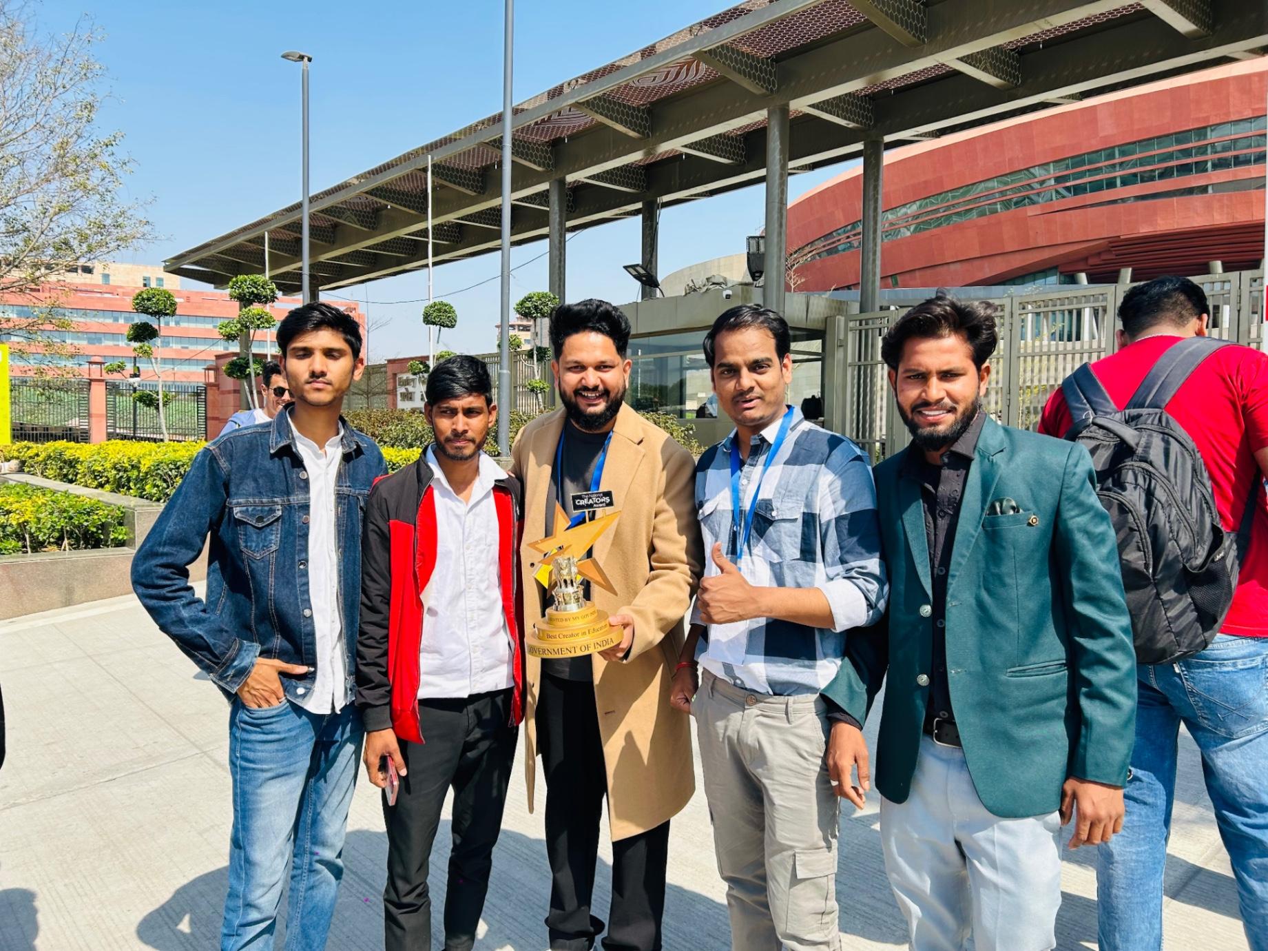 Bhopal ke naman Deshmukh ko mila nation aaward