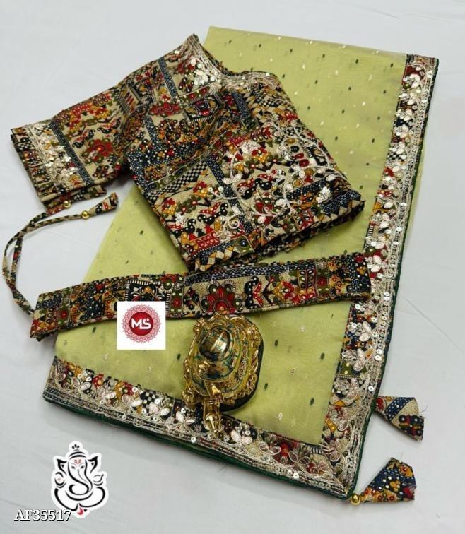 Dress sets, Dresses & Skirts, Ghagra Choli, Salwar Kurta, Sari on sale