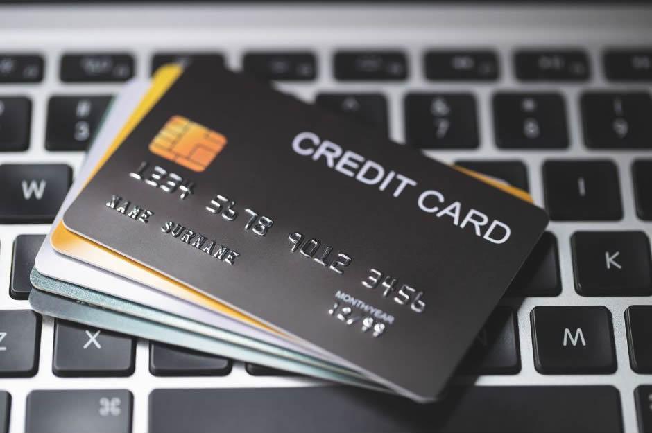 Apply for Credit Cards Online: Instant Approval Guaranteed with EaseMyDeal