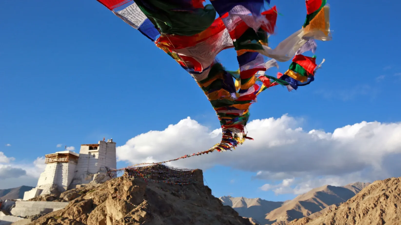 12 Nights 13 Days Kashmir Package Tour with Ladakh