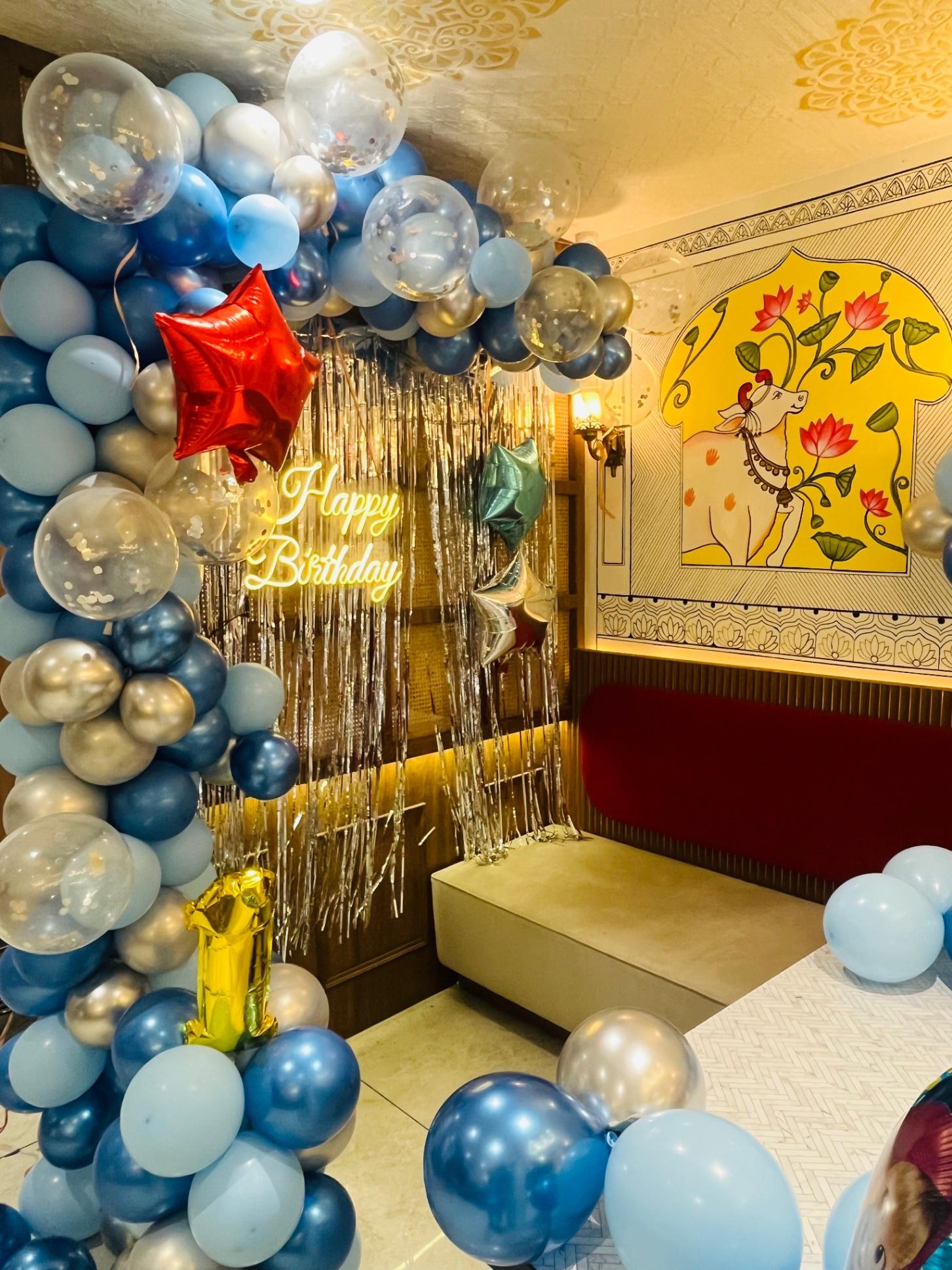 Saawariya awadhpuri presenting you the best experience of food and dine in